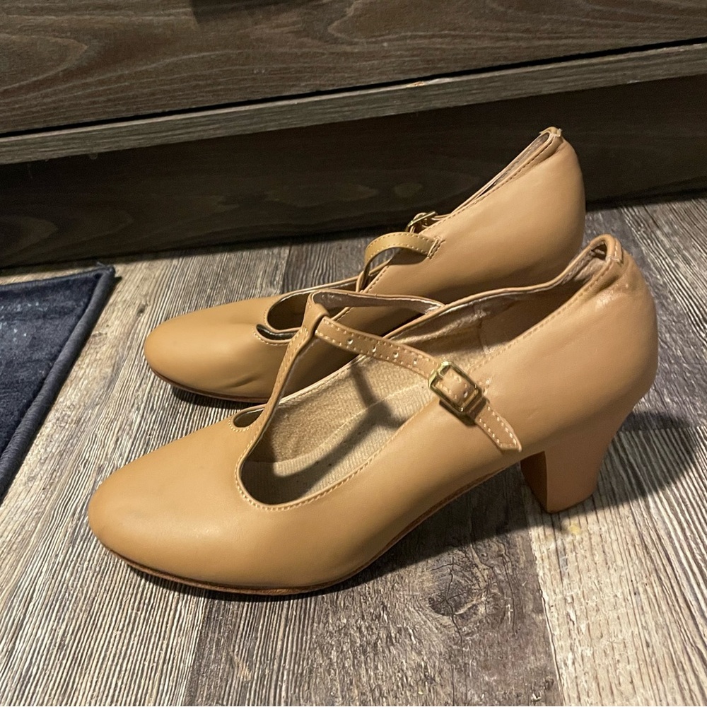 Size 9 Tan Theatricals Dance Heels
